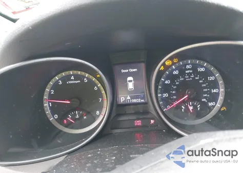 2015 Hyundai Santa Fe Sport 2.4L z USA, uszkodzony, nr VIN 5XYZTDLB0FG299995